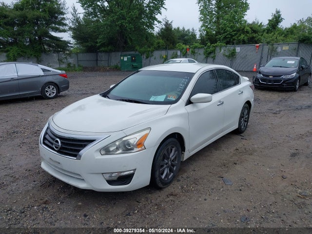 Nissan Altima 2.5 S 2015 1N4AL3AP1FC488333 Image 2