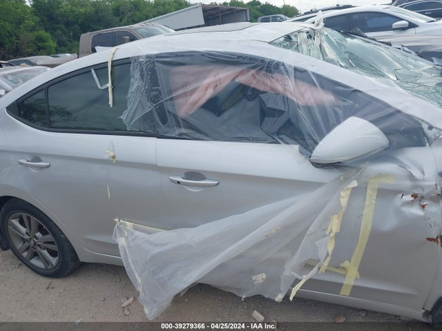 Hyundai Elantra Value Edition 2018 5NPD84LF2JH337324 Image 13