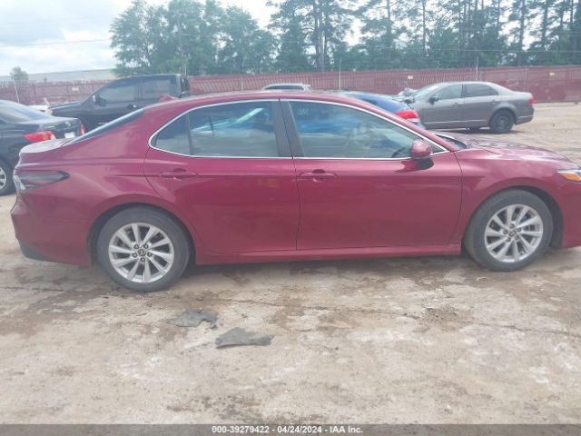 4T1C11AK8NU001375 Toyota CAMRY LE