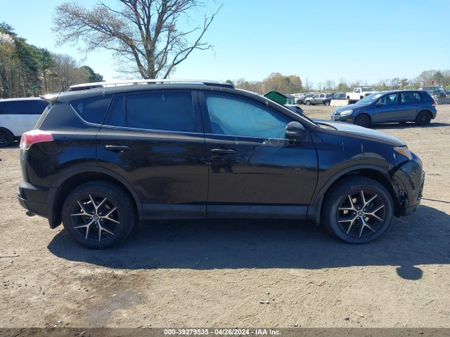 Toyota RAV4 SE 2018 2T3JFREV4JW790430 Image 13