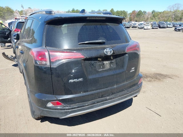 Toyota RAV4 SE 2018 2T3JFREV4JW790430 Image 16