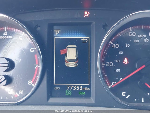 Toyota RAV4 SE 2018 2T3JFREV4JW790430 Image 7