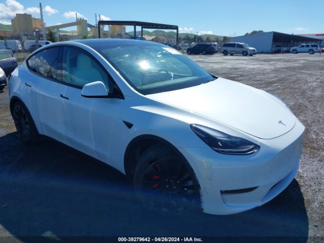 2022 Tesla Model Y Performance Dual Motor All-wheel Drive მანქანა იყიდება აუქციონზე, vin: 7SAYGDEFXNF490722, აუქციონის ნომერი: 39279642