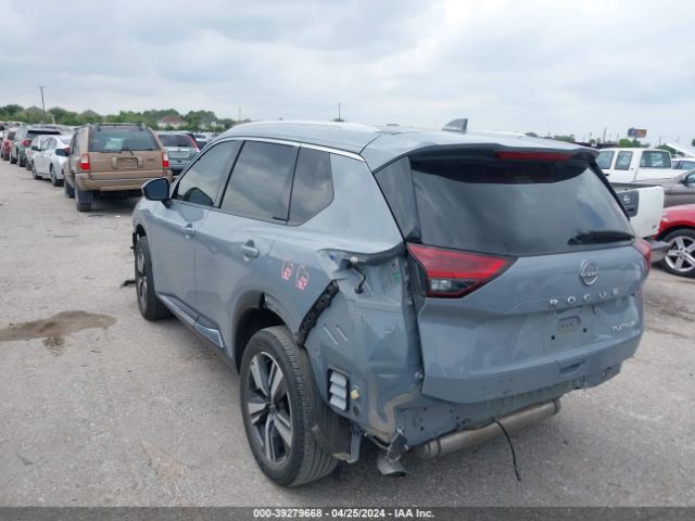 JN8BT3DC4NW119197 Nissan Rogue Platinum Fwd
