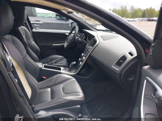 YV449MRS8H2105613 Volvo Xc60 T6 R-design