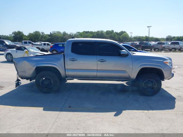 5TFAX5GN3JX130085 Toyota Tacoma Sr