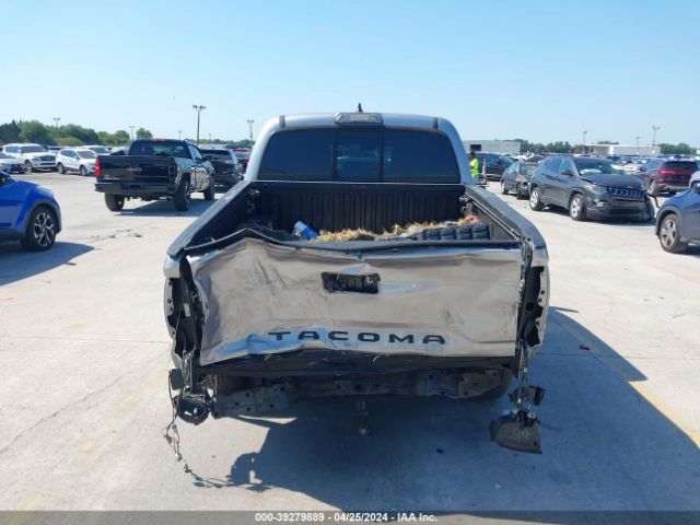 5TFAX5GN3JX130085 Toyota Tacoma Sr