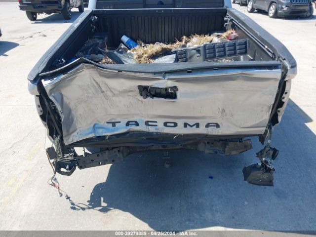 5TFAX5GN3JX130085 Toyota Tacoma Sr
