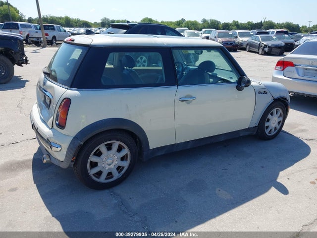 2004 MINI COOPER WMWRC33404TJ58547 Photo 3