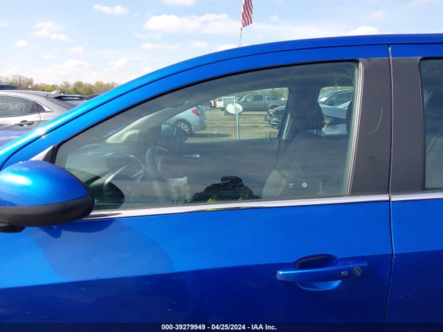Chevrolet Sonic Lt Auto 2019 1G1JD6SB7K4141145 Image 14