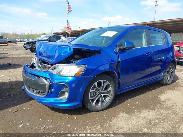Chevrolet Sonic Lt Auto 2019 1G1JD6SB7K4141145 Image 2