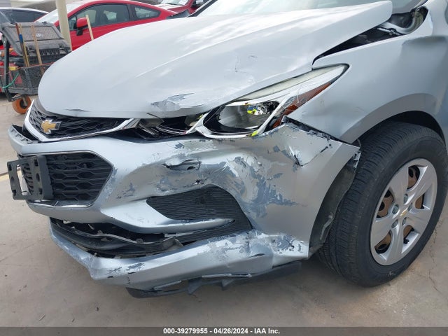 Chevrolet Cruze Ls Auto 2017 1G1BC5SM2H7204923 Image 6