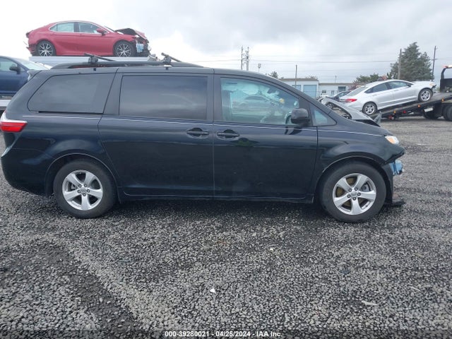 Toyota Sienna Le 8 Passenger 2015 5TDKK3DC3FS657731 Image 14