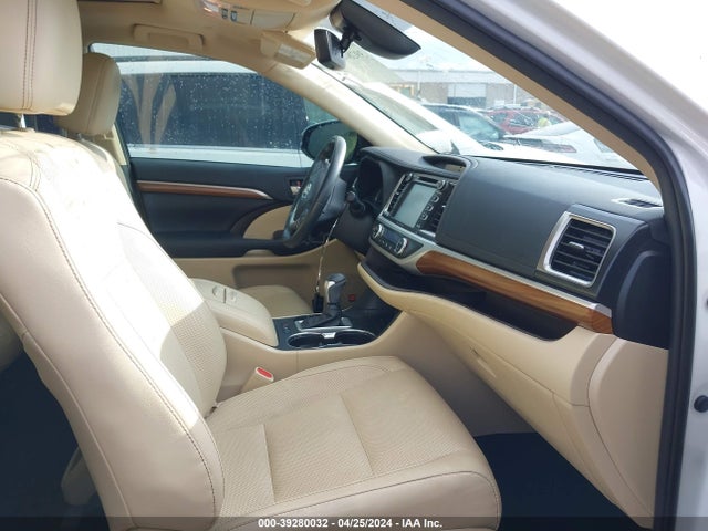 Toyota Highlander Limited 2019 5TDYZRFH8KS341771 Image 5