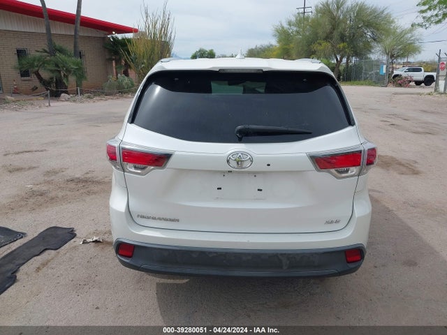 Toyota Highlander Xle V6 2016 5TDKKRFH8GS128157 Image 16