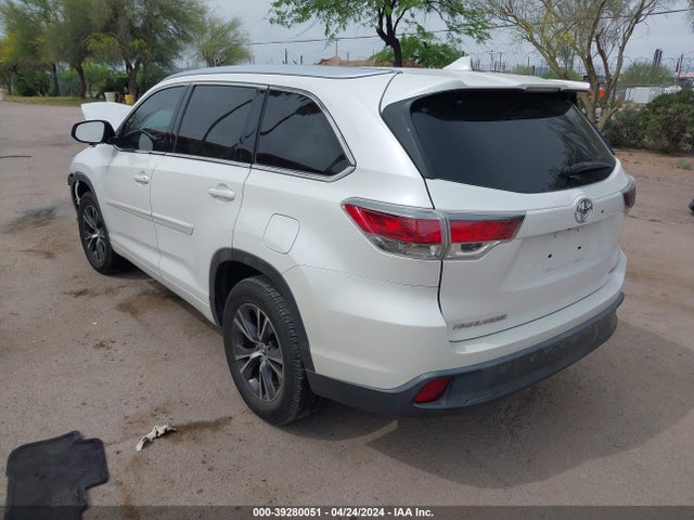 Toyota Highlander Xle V6 2016 5TDKKRFH8GS128157 Image 3