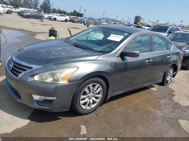 Nissan Altima 2.5 S 2015 1N4AL3AP1FN312712 Image 2