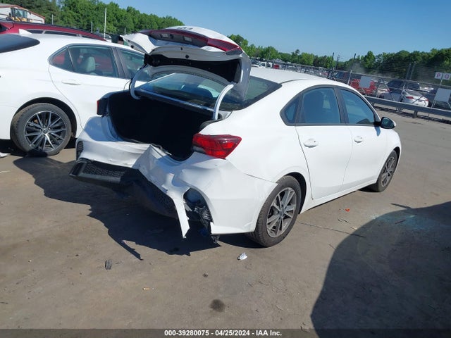KIA Forte Lxs 2022 3KPF24AD1NE437615 Image 4
