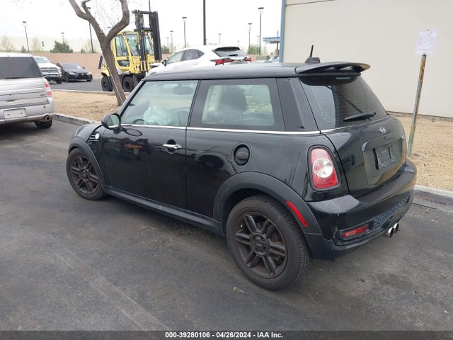 2013 MINI HARDTOP WMWSV3C56DT475804 Photo 2