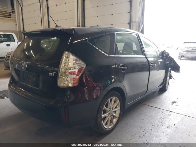 Toyota Prius V Five 2014 JTDZN3EU5EJ002186 Image 4