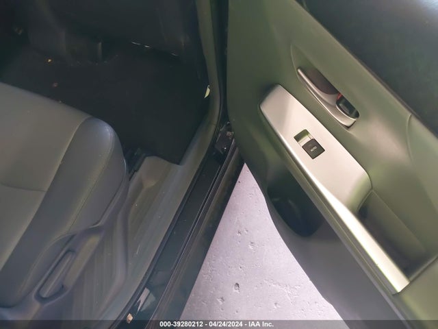 Toyota Prius V Five 2014 JTDZN3EU5EJ002186 Image 8