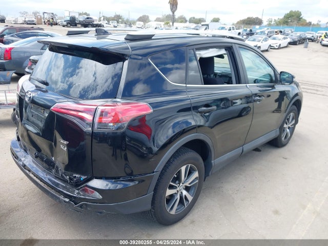 Toyota Rav4 Xle 2018 2T3WFREVXJW461592 Image 4