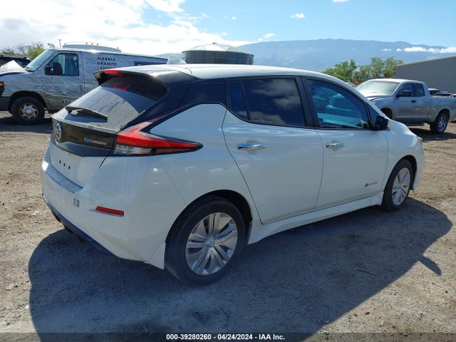 Nissan LEAF S 2018 1N4AZ1CP7JC316977 Image 4