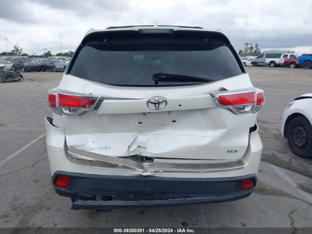 Toyota Highlander Xle V6 2015 5TDKKRFH9FS113133 Image 6