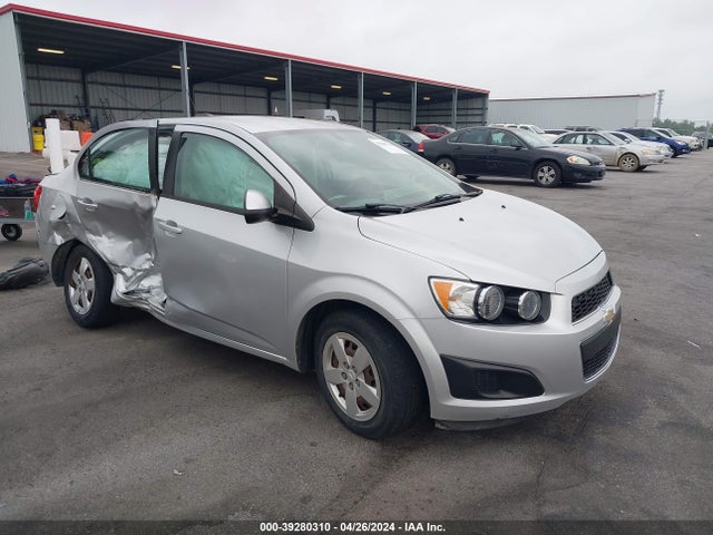 Chevrolet Sonic Ls Auto 2015 1G1JA5SH5F4164517 main image