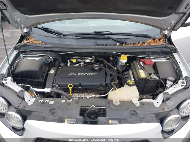 Chevrolet Sonic Ls Auto 2015 1G1JA5SH5F4164517 Image 10