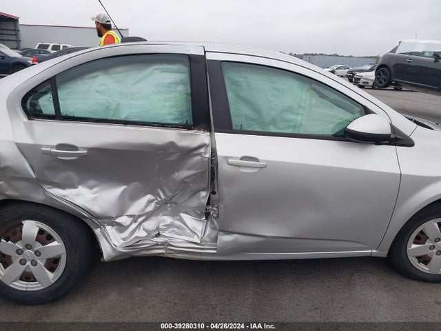 Chevrolet Sonic Ls Auto 2015 1G1JA5SH5F4164517 Image 14