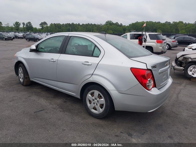 Chevrolet Sonic Ls Auto 2015 1G1JA5SH5F4164517 Image 3