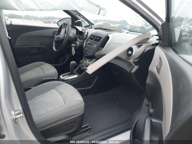 Chevrolet Sonic Ls Auto 2015 1G1JA5SH5F4164517 Image 5