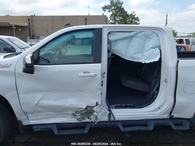 Chevrolet Silverado 2021 1GCUYDET6MZ377518 Image 18