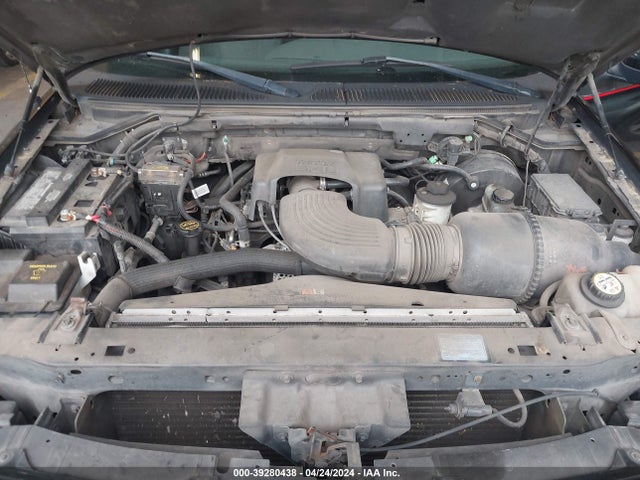 Продаж на аукціоні авто 2002 Ford F-150 Lariat/xlt, vin: 1FTRW08L02KB73187, номер лоту: 39280438
