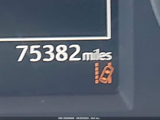 Toyota RAV4 LE 2018 JTMZFREV2JJ181807 Image 15