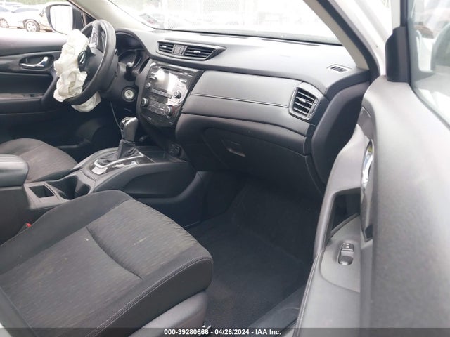 Nissan ROGUE S 2017 JN8AT2MTXHW134345 Image 5