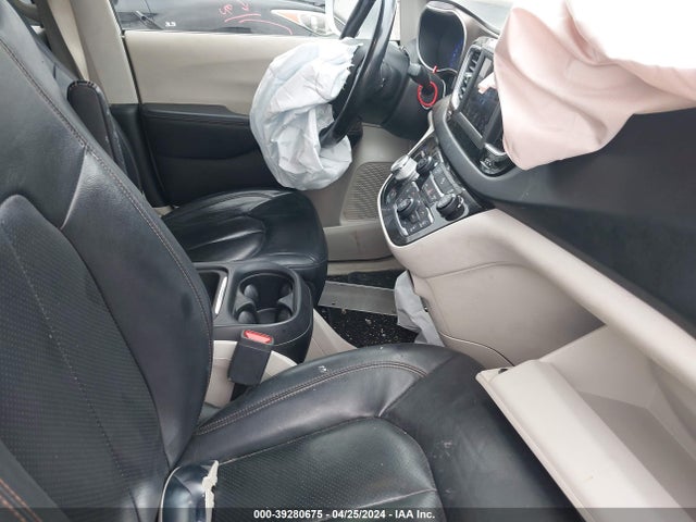 Chrysler Pacifica Touring L 2019 2C4RC1BG7KR561464 Image 5