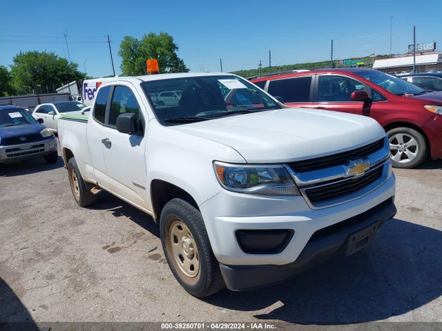 2019 1GCHSBEA5K1181801 main image