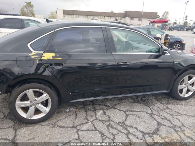 1VWAT7A30FC104540 Volkswagen Passat 1.8t Limited Edition