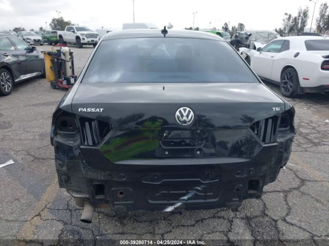 1VWAT7A30FC104540 Volkswagen Passat 1.8t Limited Edition