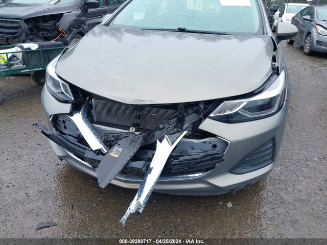 Chevrolet CRUZE LT 2019 1G1BE5SM8K7128450 Image 6