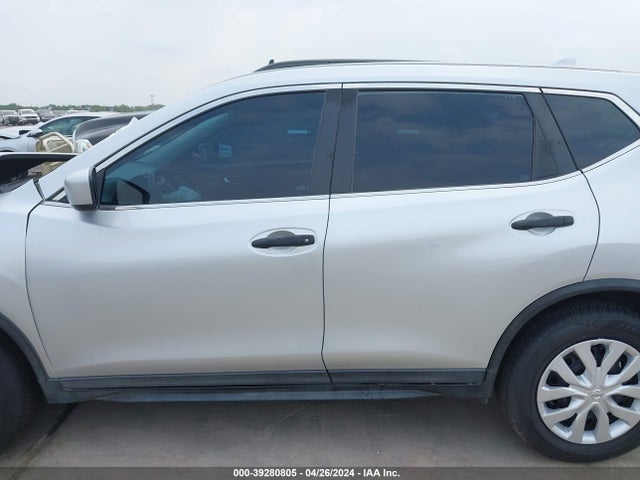 Nissan ROGUE S 2017 KNMAT2MV6HP527055 Image 15