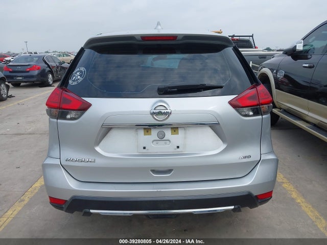 Nissan ROGUE S 2017 KNMAT2MV6HP527055 Image 17