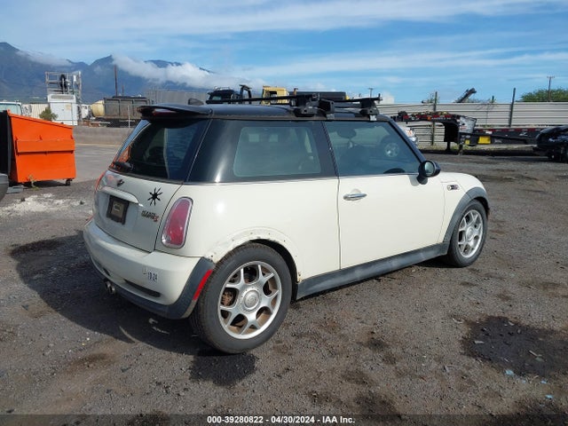 2005 MINI COOPER S WMWRE33515TL11294 Photo 3