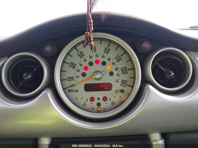 2005 MINI COOPER S WMWRE33515TL11294 Photo 6
