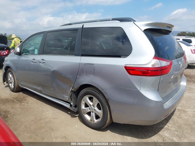 Toyota Sienna Le 8 Passenger 2015 5TDKK3DC9FS667759 Image 3