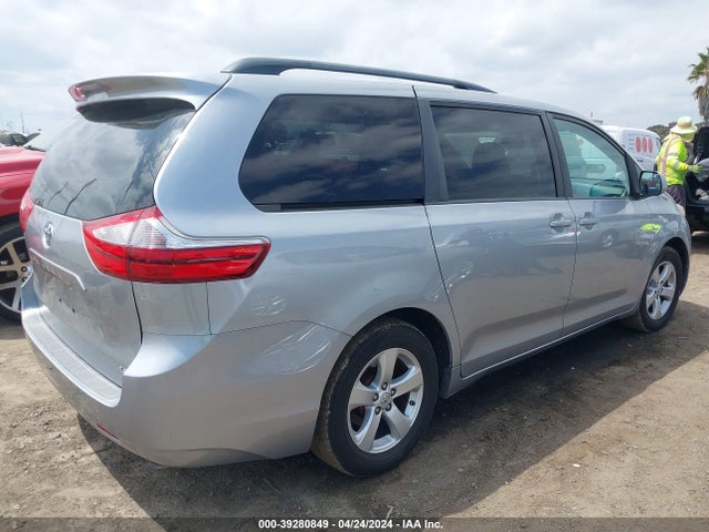 Toyota Sienna Le 8 Passenger 2015 5TDKK3DC9FS667759 Image 4