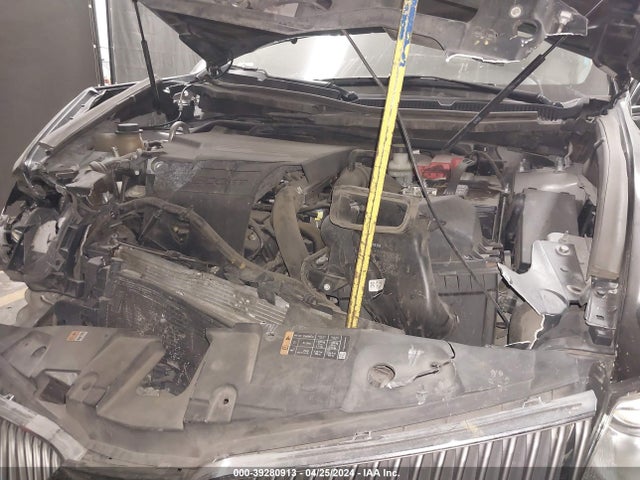 2LMHJ5AT4KBL02608 Lincoln Mkt Standard