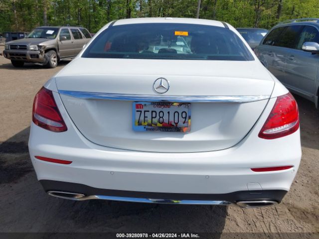 WDDZF6GB2JA477563 Mercedes-Benz E 400 4matic